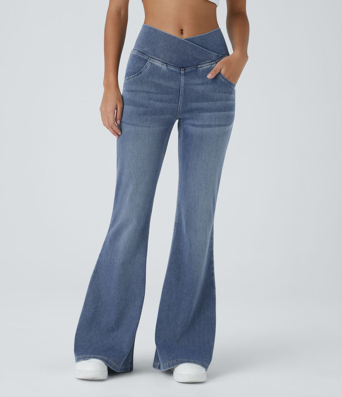 Halara Flex™ Jean Évasé à Taille Haute avec Poche Crossover Tissu Élastique Lavé