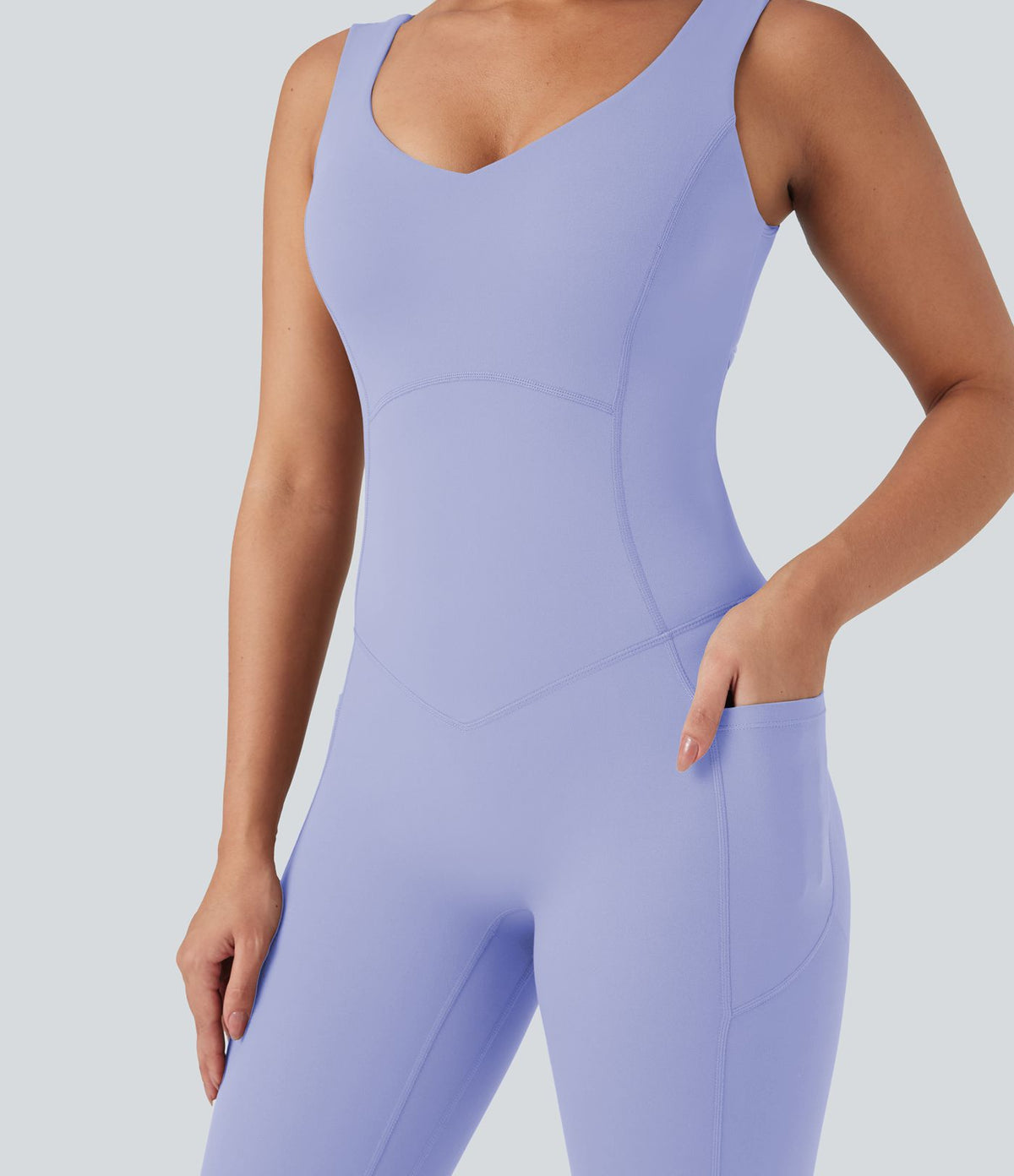 Combinaison de sport Halara UltraSculpt™ col V gainante push-up à poches