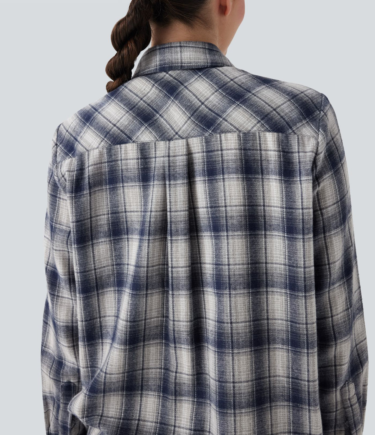 Chemise décontractée à motif écossais avec col, manches longues et boutonnage