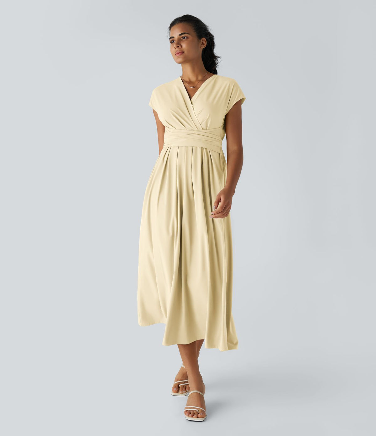 Breezeful™ Robe Mi-Longue Col en V Manches Courtes Poche Latérale Nouée au Dos Séchage Rapide