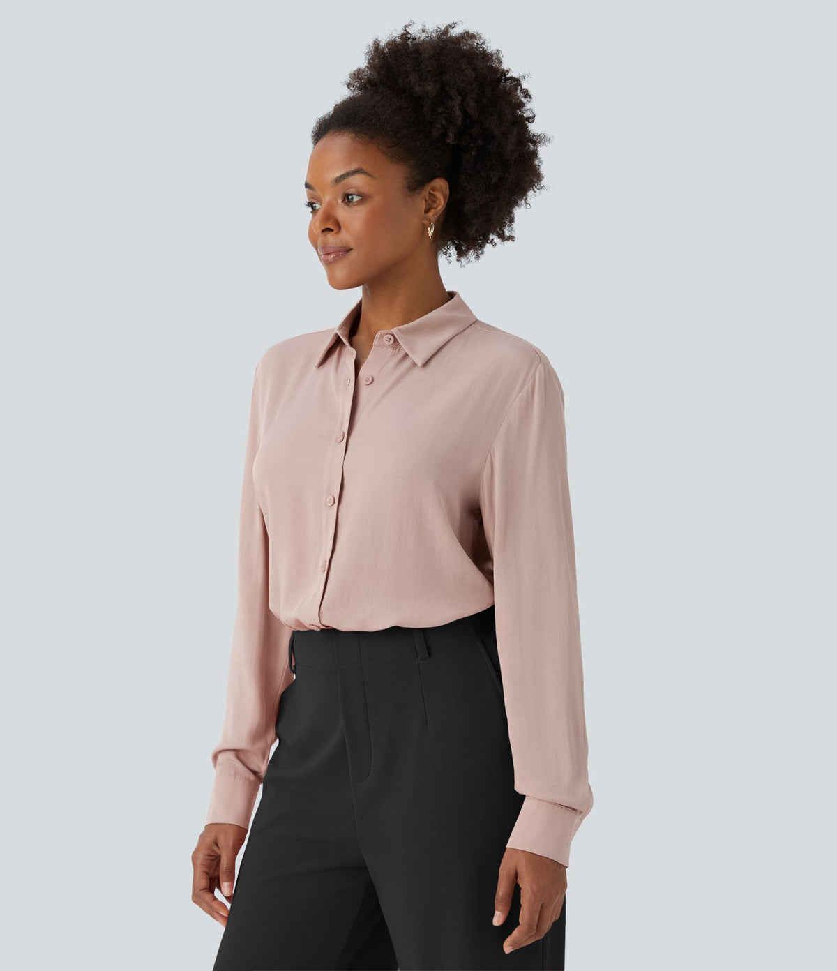 Chemise de travail à col, boutons, manches longues et plis