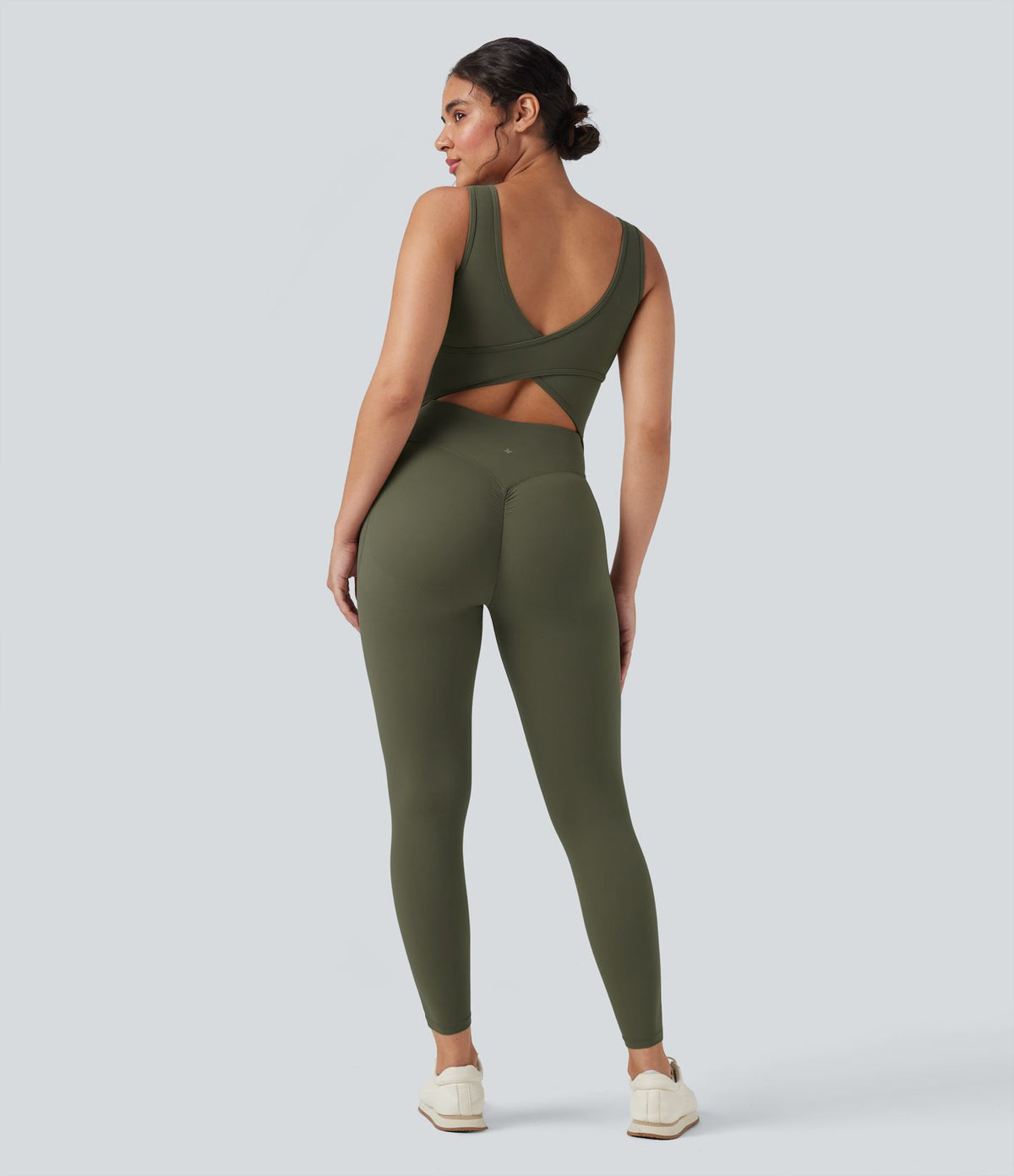 Combinaison de sport Halara UltraSculpt™ col V gainante push-up à poches