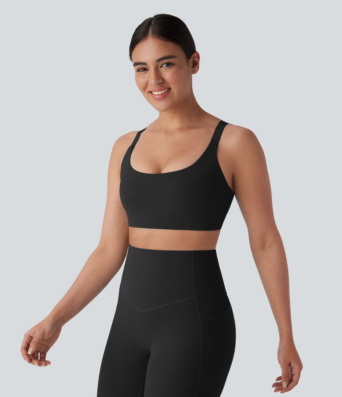 Brassière de sport entraînement Halara UltraSculpt™ soutien intermédiaire col U bonnets A-D
