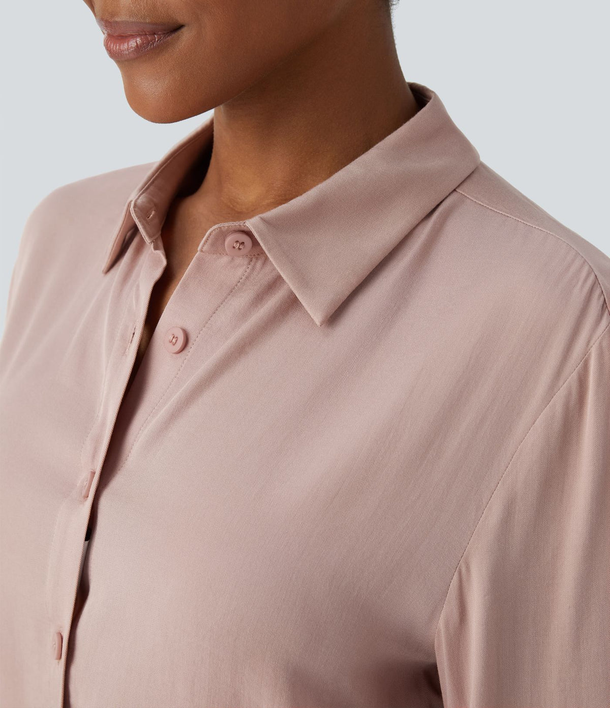 Chemise de travail à col, boutons, manches longues et plis