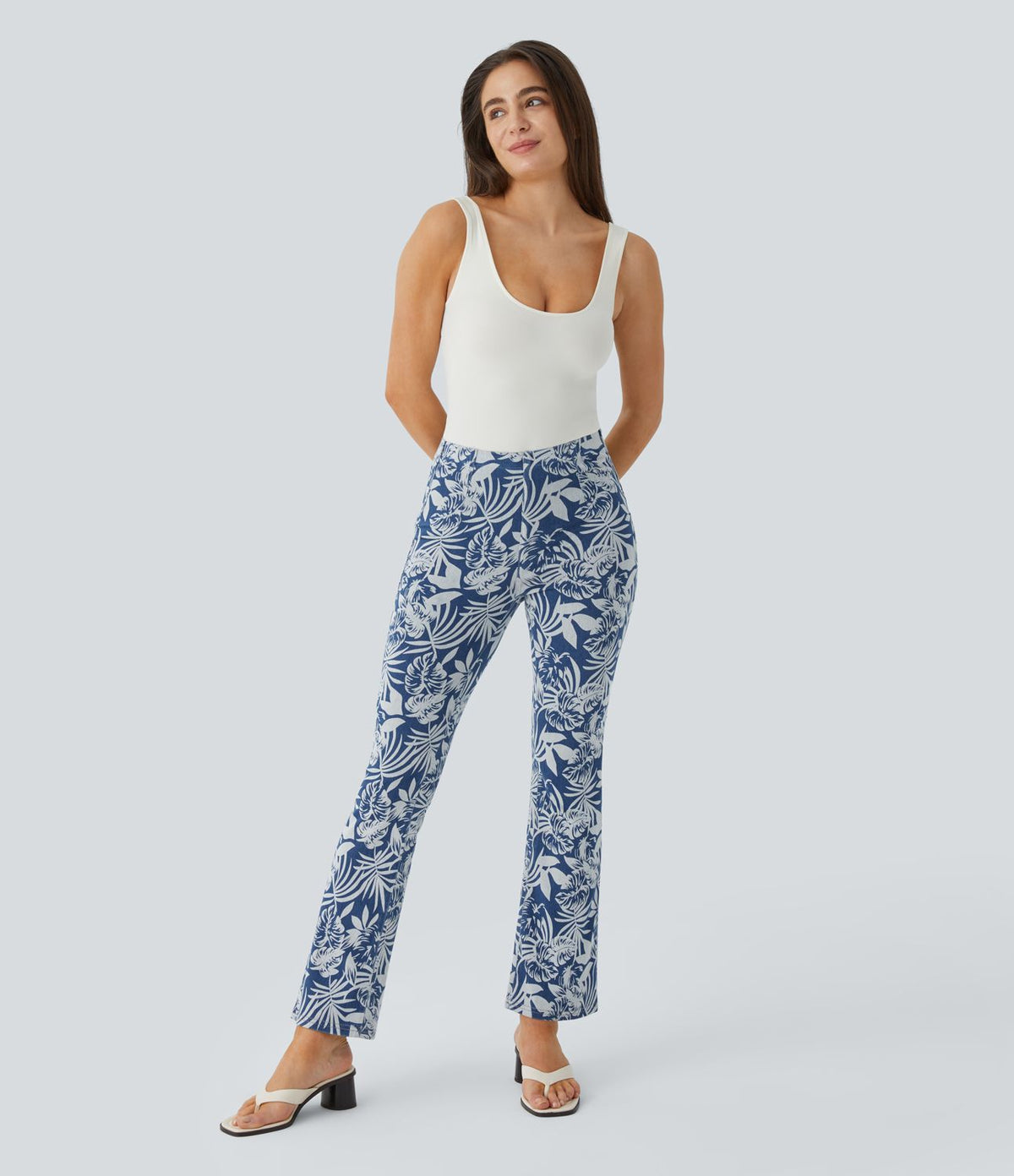 Halara Flex™ Legging Casual Taille Haute en Denim Tricoté Extensible avec Imprimé Floral Poche Arrière Effet Léger Évasé et Taille Élastique